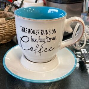 Retired Scentsy warmer with This House Runs on Love, Laughter & Coffee” mug EUC